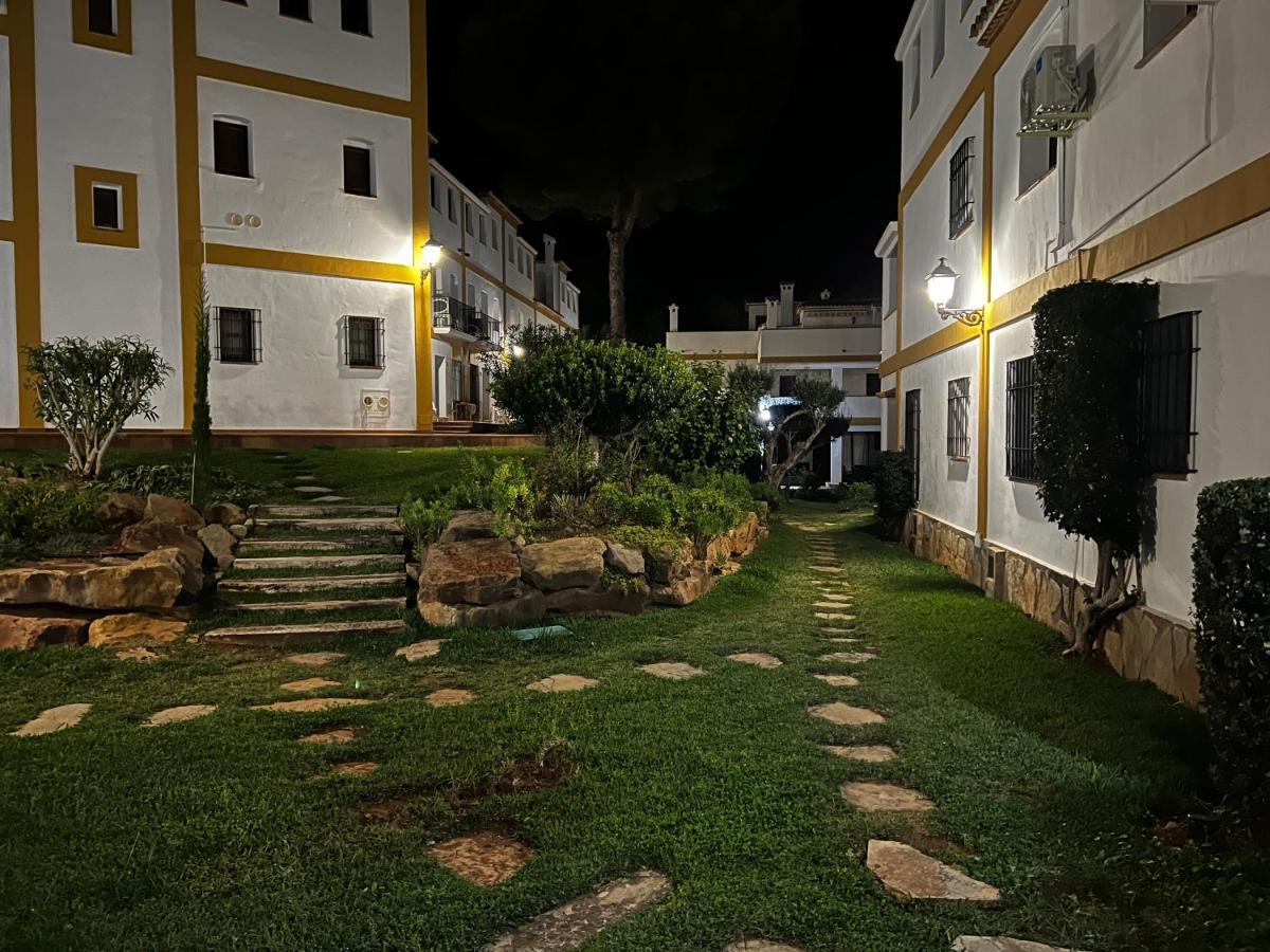 Ruhiges Eckreihenhaus Mit Pool In La Sella Zarzas One Denia Vila Pedreguer Exterior foto